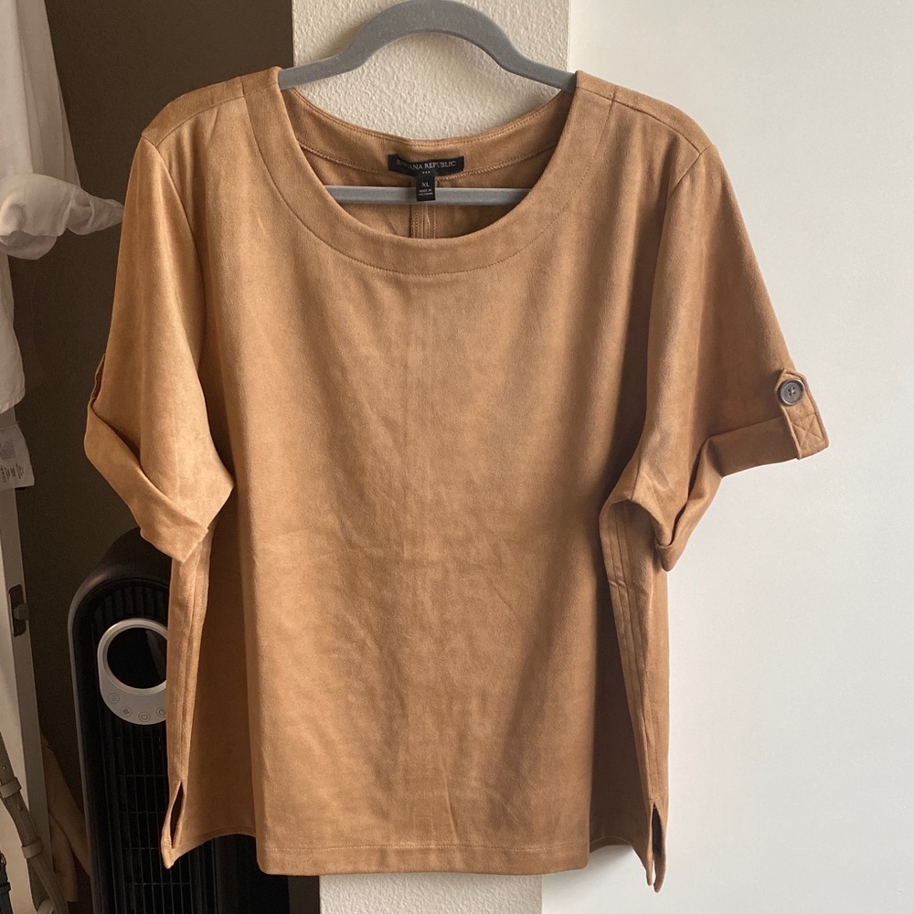 Banana Republic Camel Short Sleeve Top